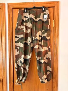 Good American Camo Cargo Pants - Olive/Brown/Beige